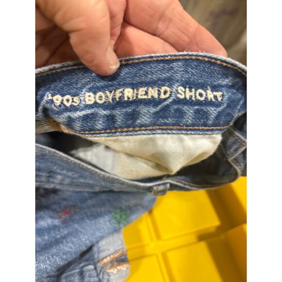 American Eagle 90s Boyfriend Shorts Sz 4 Denim Cutoff Multi Embroidered Icons - Picture 7 of 9